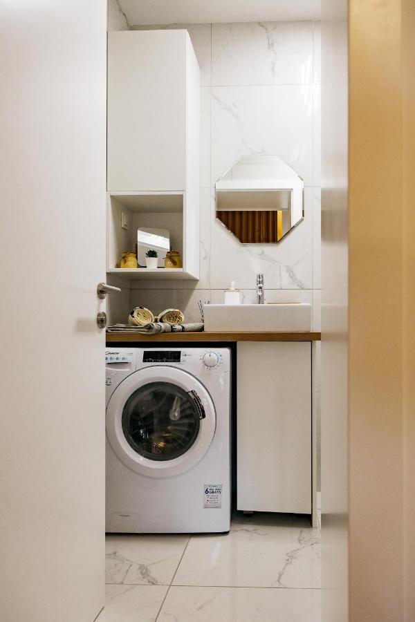 Woody - Comfy Apartment In Siska Любляна Экстерьер фото